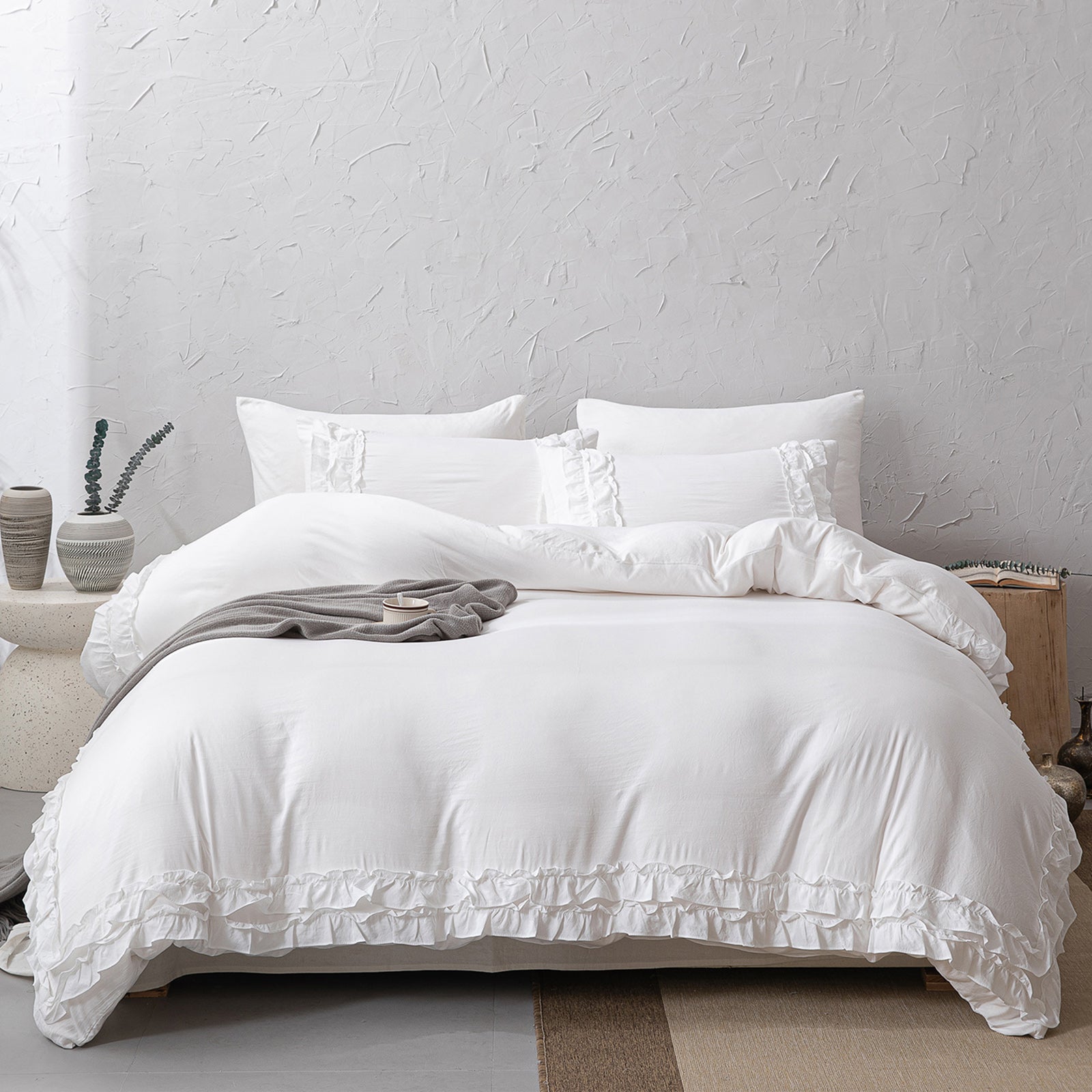 Ruffle Duvet Cover Set – Pleated Shabby Chic Bedding with Pillowcases, Soft Washed Microfiber, Elegant Boho Farmhouse Style, Twin/Queen/King