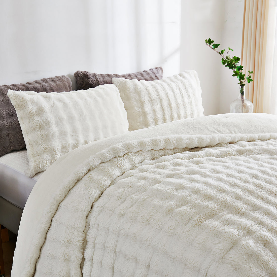 Rabbit Faux Fur Comforter Set, 3-Piece Plush Bubble Texture Bedding with Pillowcases, Soft Warm All-Season