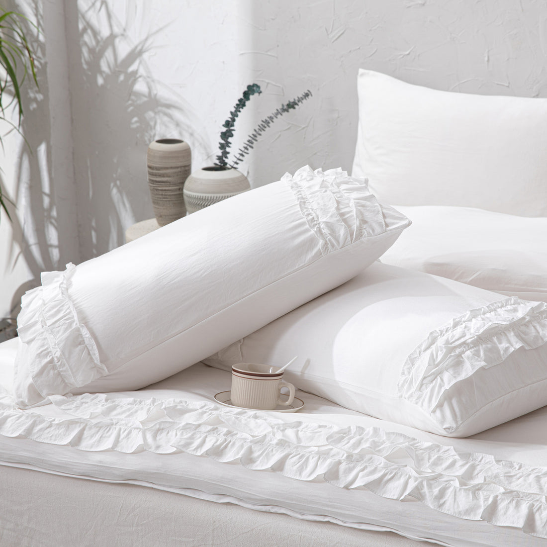 Ruffle Duvet Cover Set – Pleated Shabby Chic Bedding with Pillowcases, Soft Washed Microfiber, Elegant Boho Farmhouse Style, Twin/Queen/King