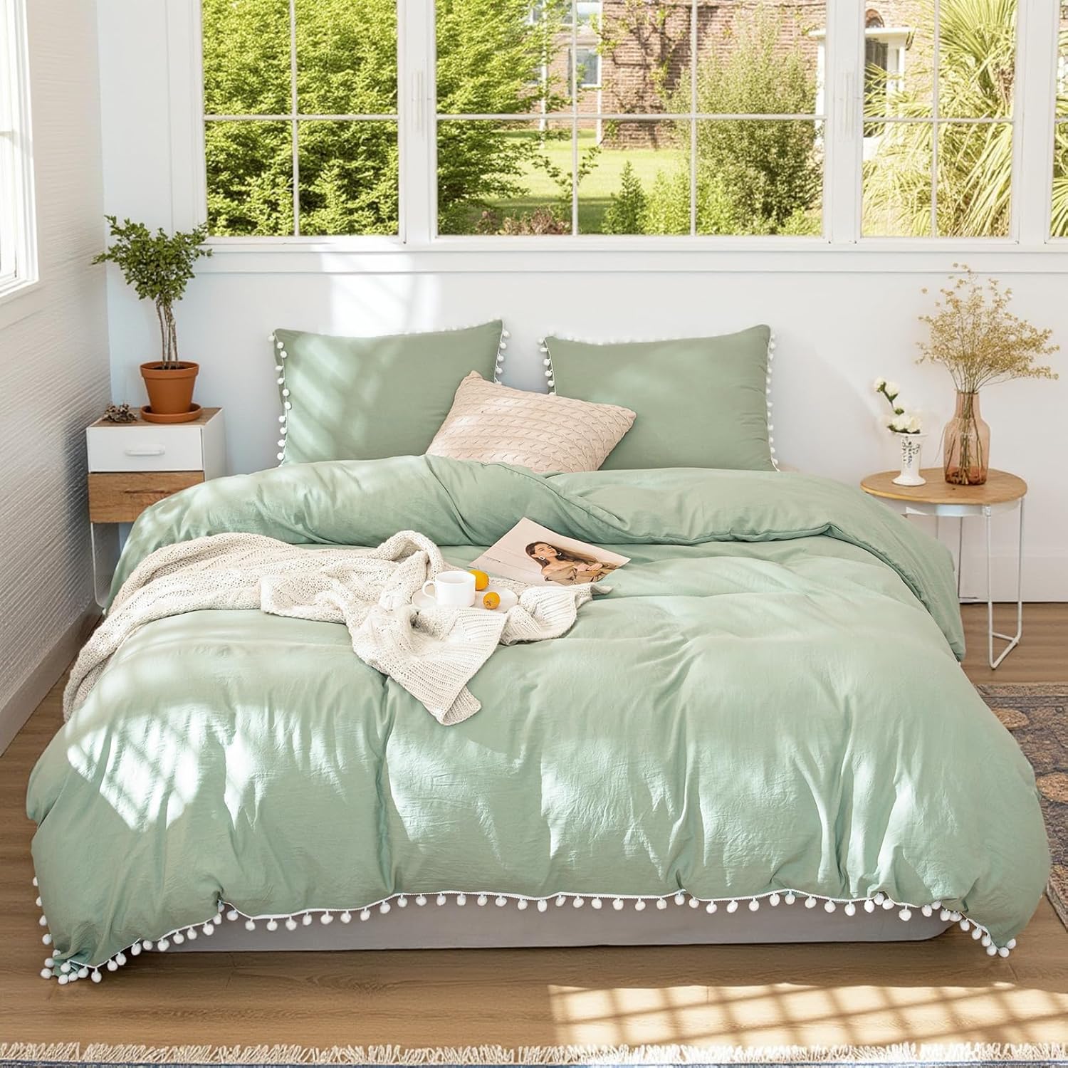 Boho Pom Pom Comforter Set – Soft Lightweight All Season Bedding with Decorative Fringe, Extra Soft Microfiber, Twin/Queen/King