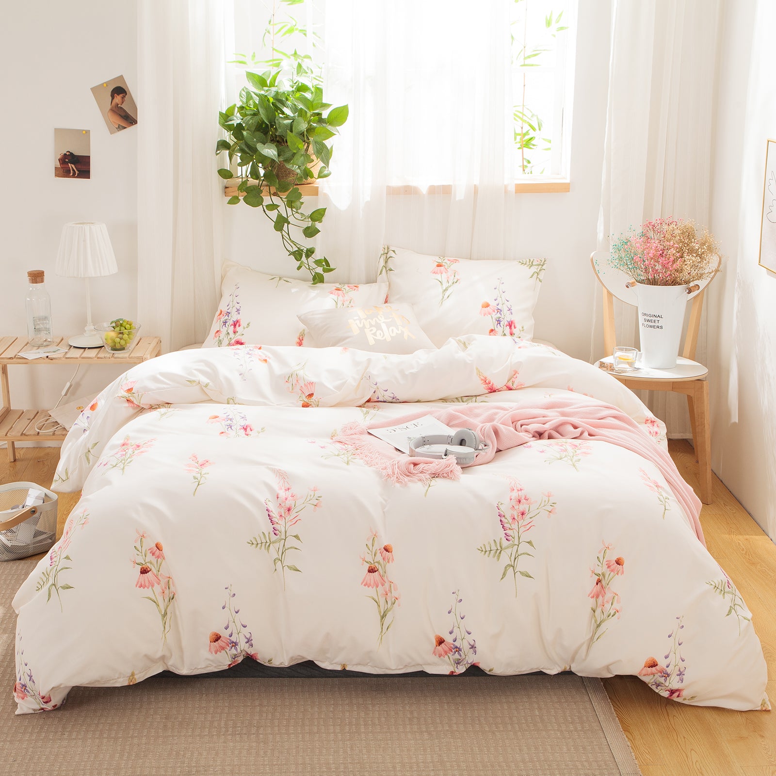 Botanical Floral Comforter Set – Pink & Lavender Flowers Printed Bedding, Soft Lightweight Pastoral Style Quilt with Pillowcases